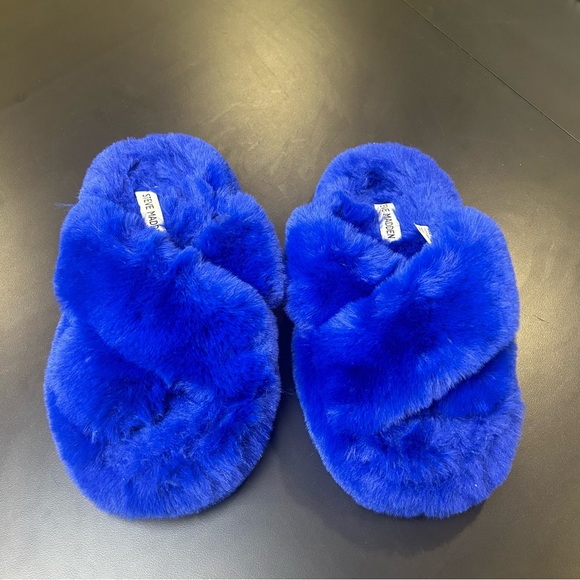 Steve Madden Shoes - Steve Madden Slippers